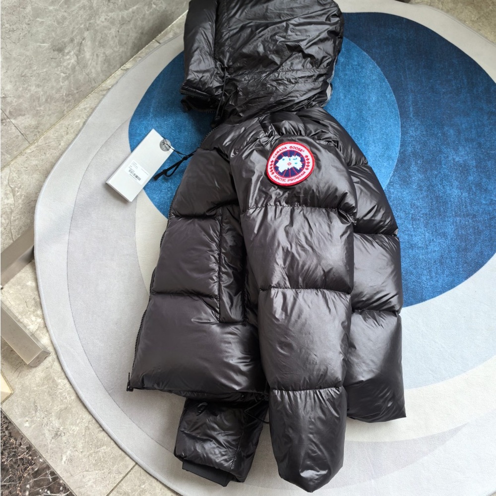 Canada Goose Shiny Black Hooded Puffer Jacket - Picture 6 of 6